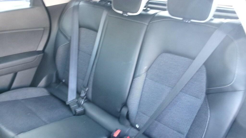 Renault Captur 1.6 Hybrid Intens E-Tech Auto