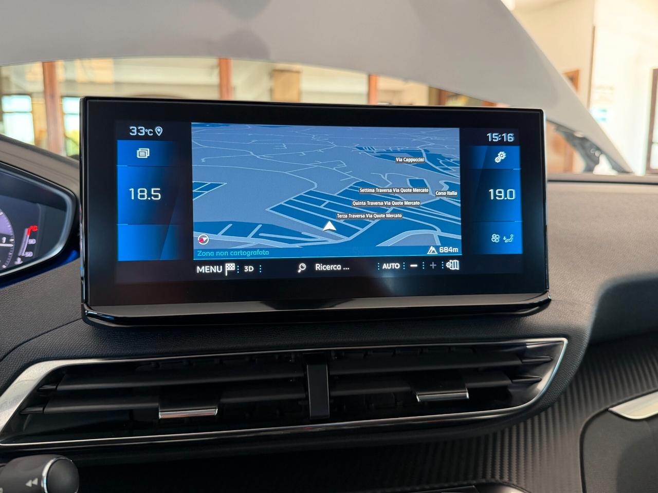 Peugeot 3008 1.5 BLUEHDI 130 cv. Eat8 ALLURE