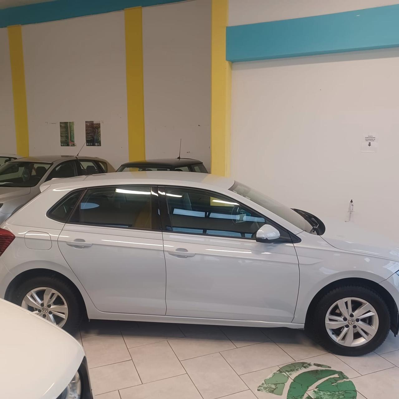 70.118KM SEMBRA NUOVA VW POLO 1.0 NEOPATENTATI
