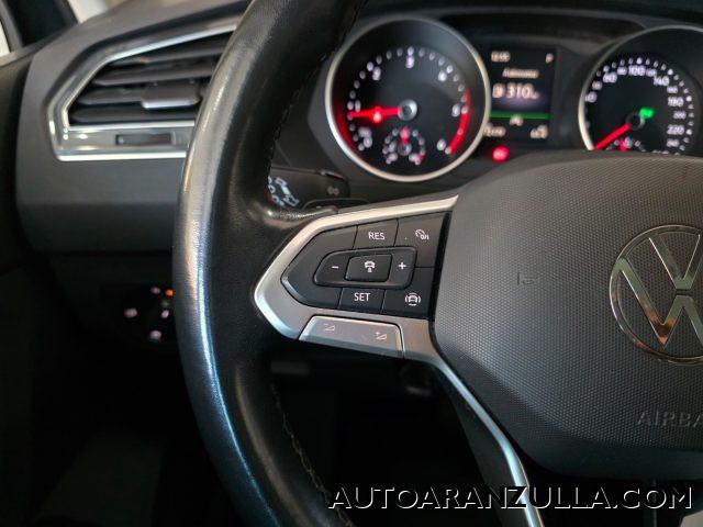 VOLKSWAGEN Tiguan 2.0 Life TDI 150CV SCR DSG - Fari a Led