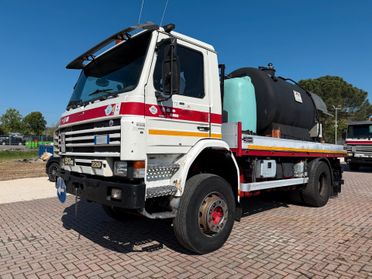 Scania P93.220 Cisterna bitume con asfaltatrice