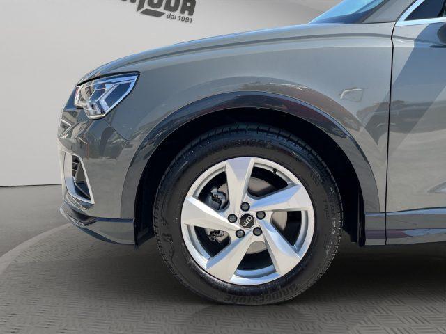 AUDI Q3 SUV 35 tdi STRONIC BUSINESS
