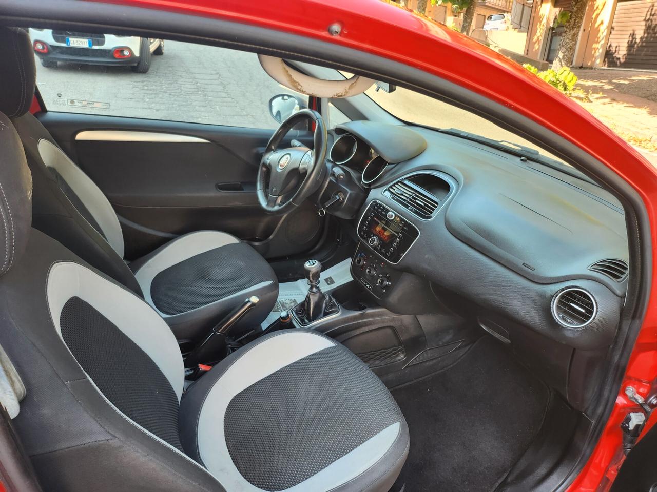 Fiat Punto 0.9 TwinAir Turbo 2013