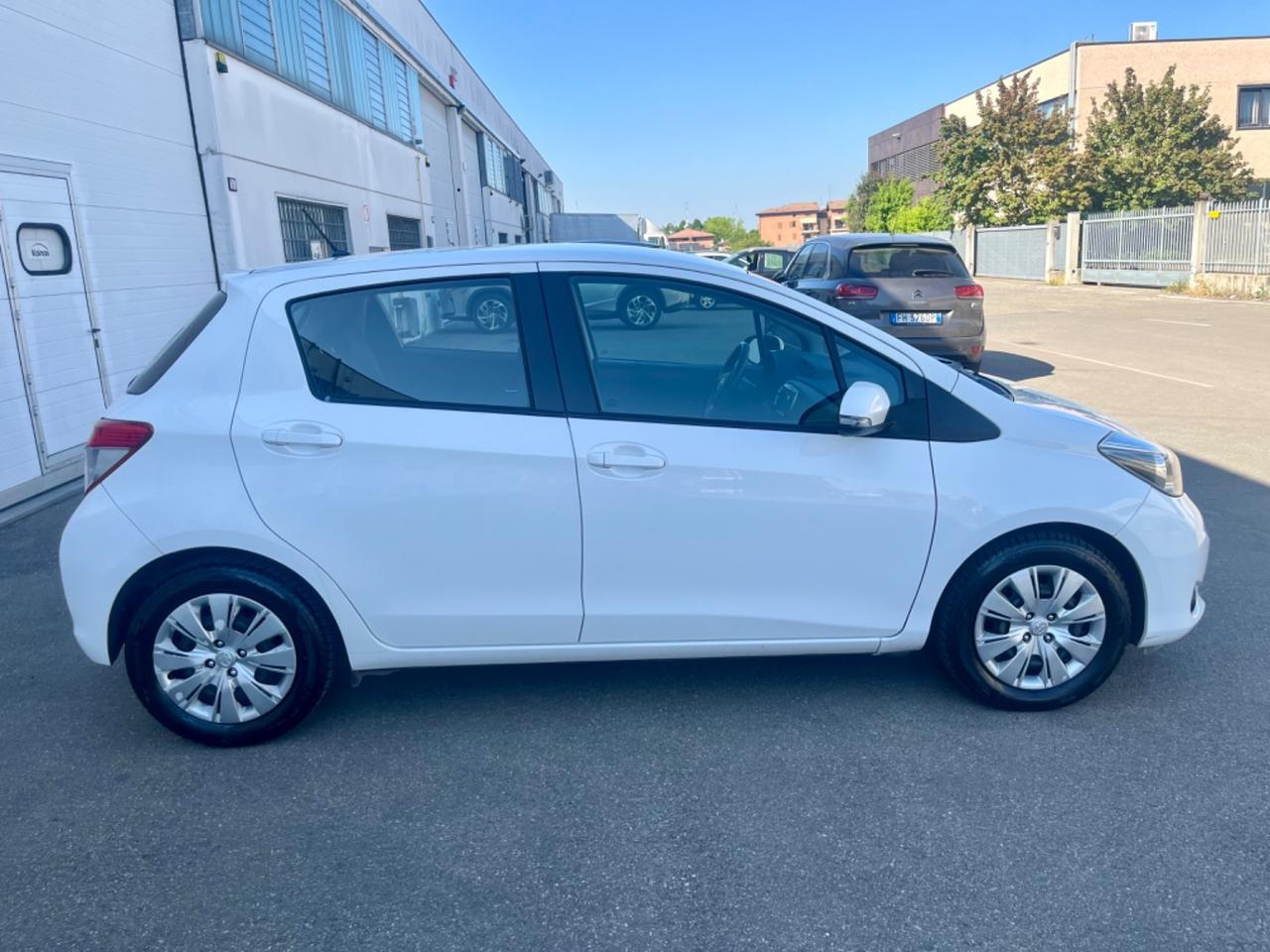 Toyota Yaris 1.0benz 2013 92.000km perfetta