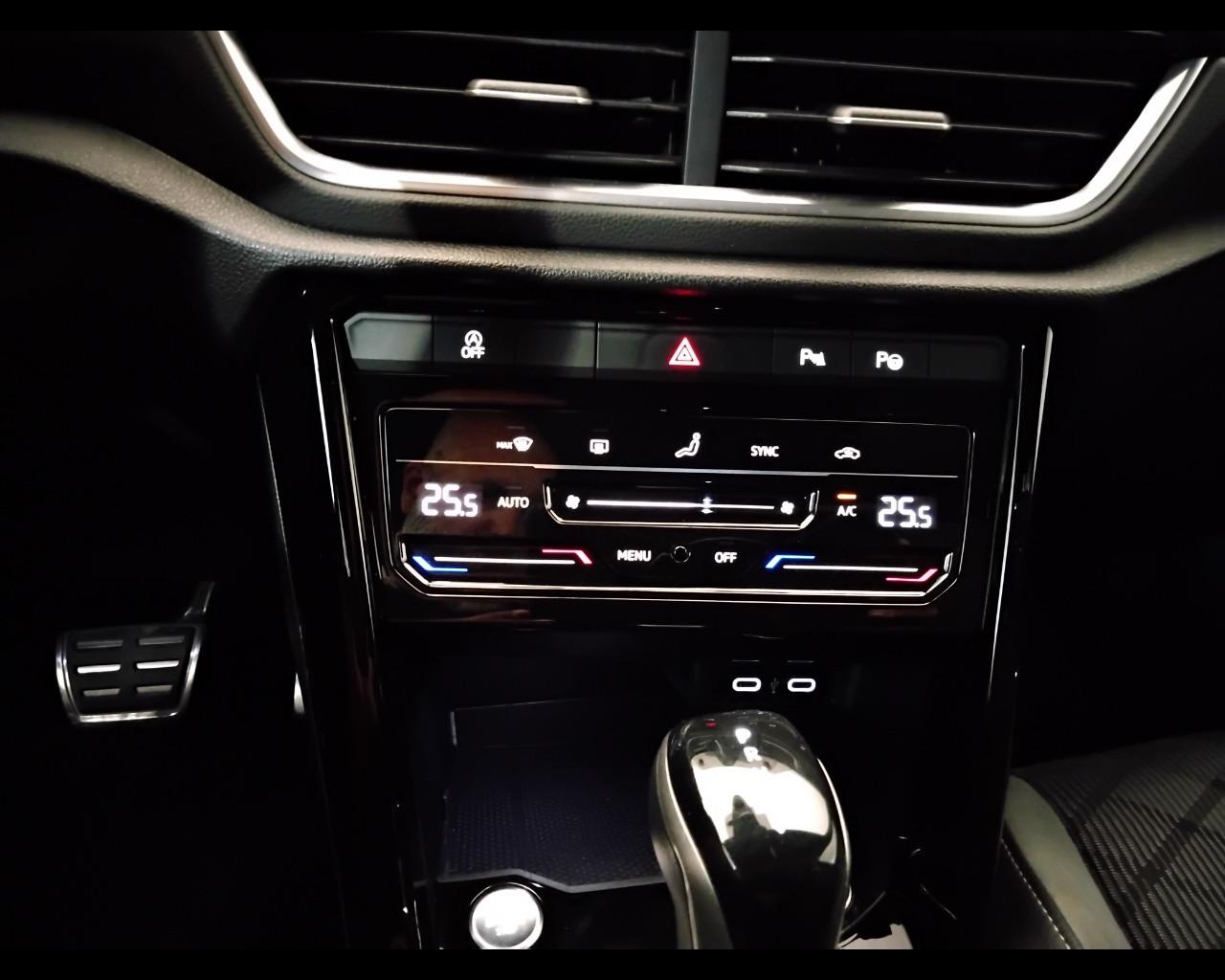 VOLKSWAGEN T-Roc 2022 - T-Roc 2.0 tdi R-Line 4motion 150cv dsg