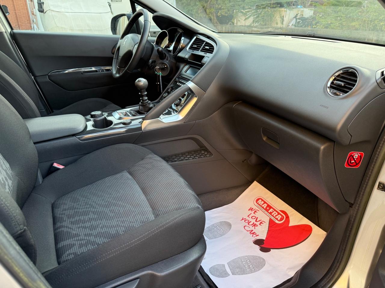 Peugeot 3008 1.6 HDi 112CV Allure