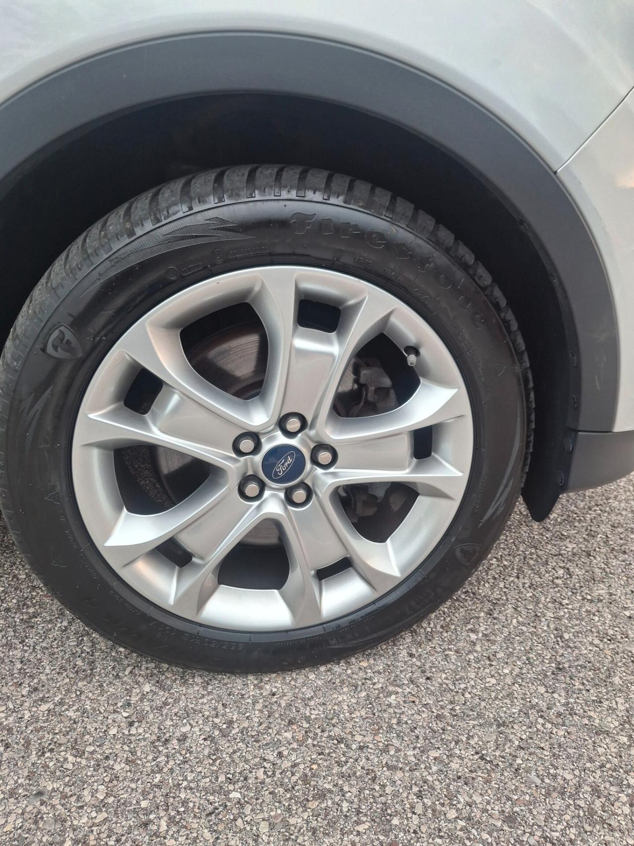 Ford Kuga 2.0 TDCI 163 CV 4WD Powershift Titanium