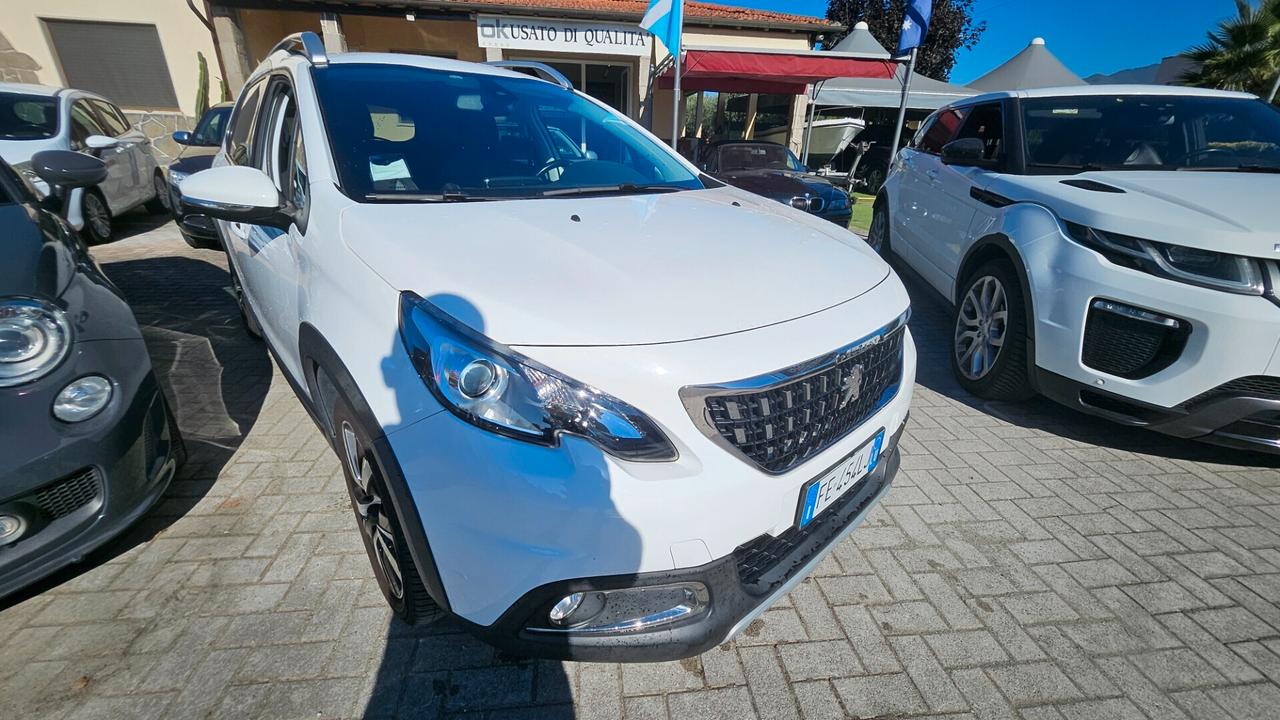 Peugeot 2008 BlueHDi 120 S&S Crossway