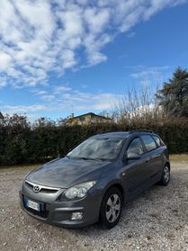 Hyundai i30 CW 1.6 16V 126CV