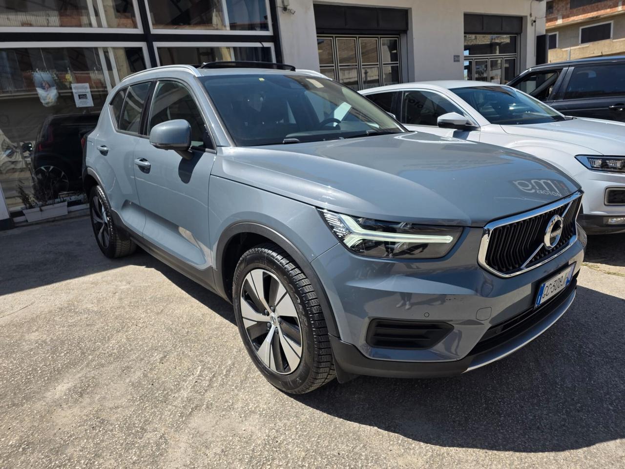 Volvo XC40 D3 R-design Tettuccio apr. HARMAN kardon
