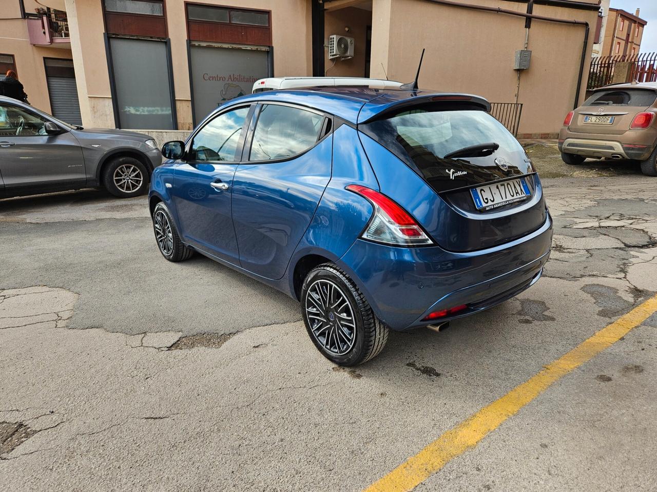 LANCIA YPSILON 1000 HYBRID CHILOMETRI CERTIFICATI