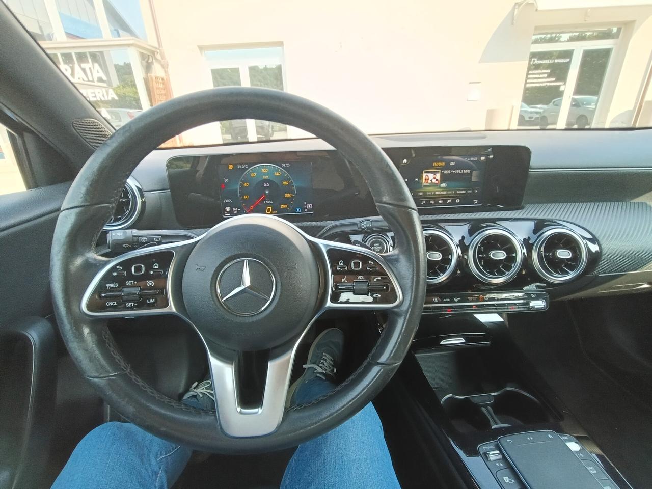 Mercedes-benz A 180 d Automatic Business Extra