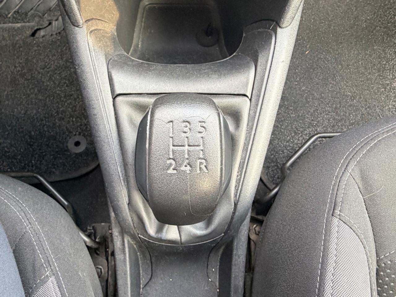 Peugeot 208 1.4 HDi 68 CV 5 porte Allure