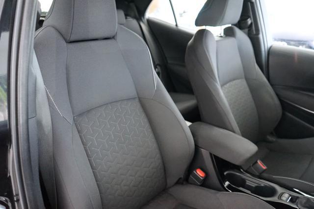 TOYOTA Corolla 1.8 Hybrid Business