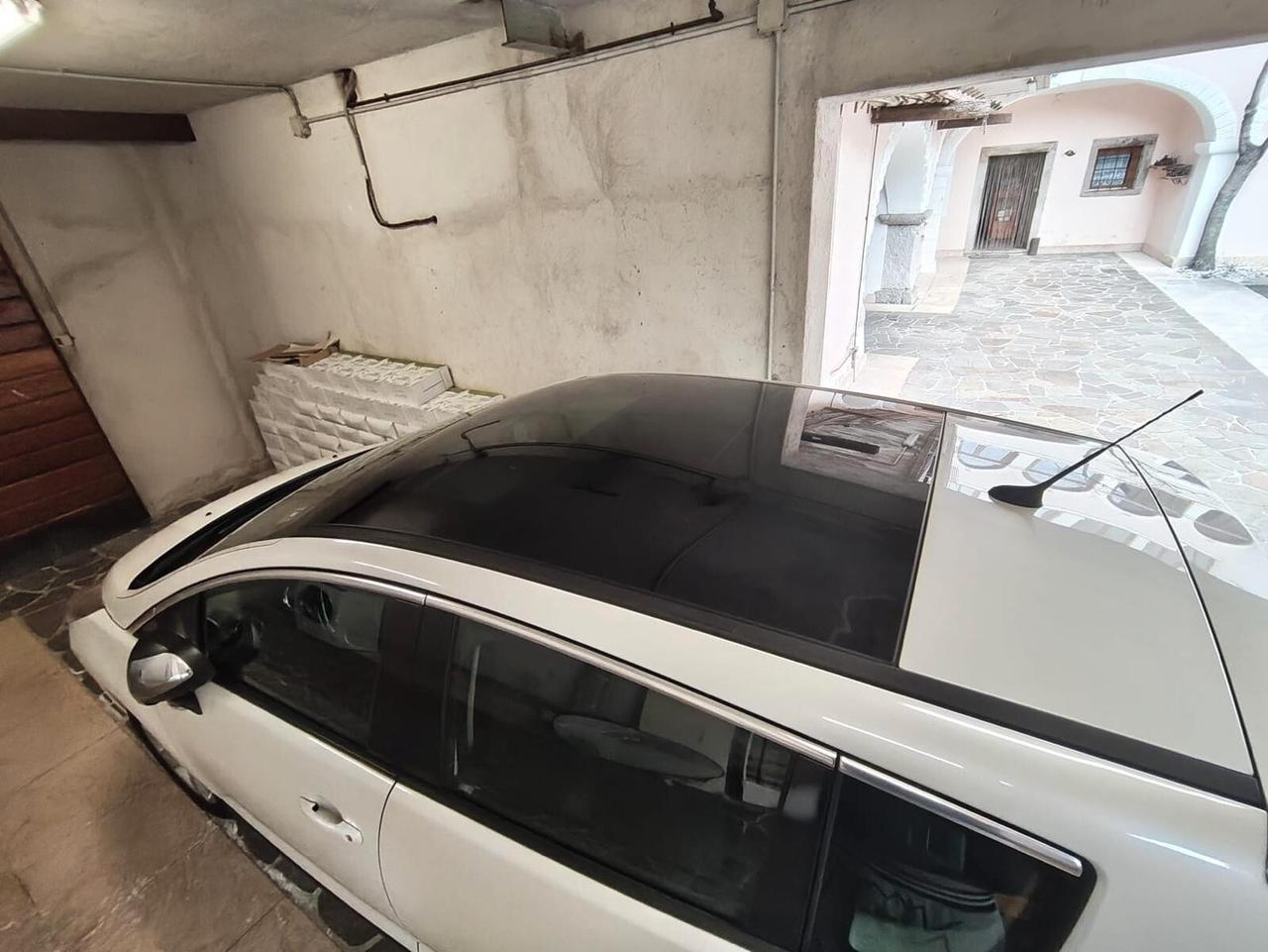 Peugeot 3008 2.0 HDi 150CV Business