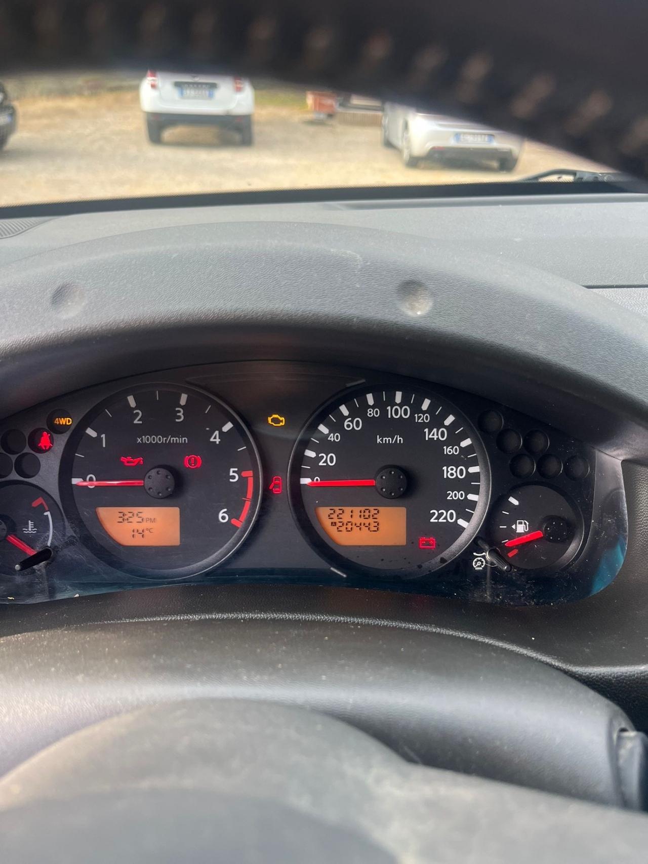 Nissan Navara 2.5 Diesel - 4x4