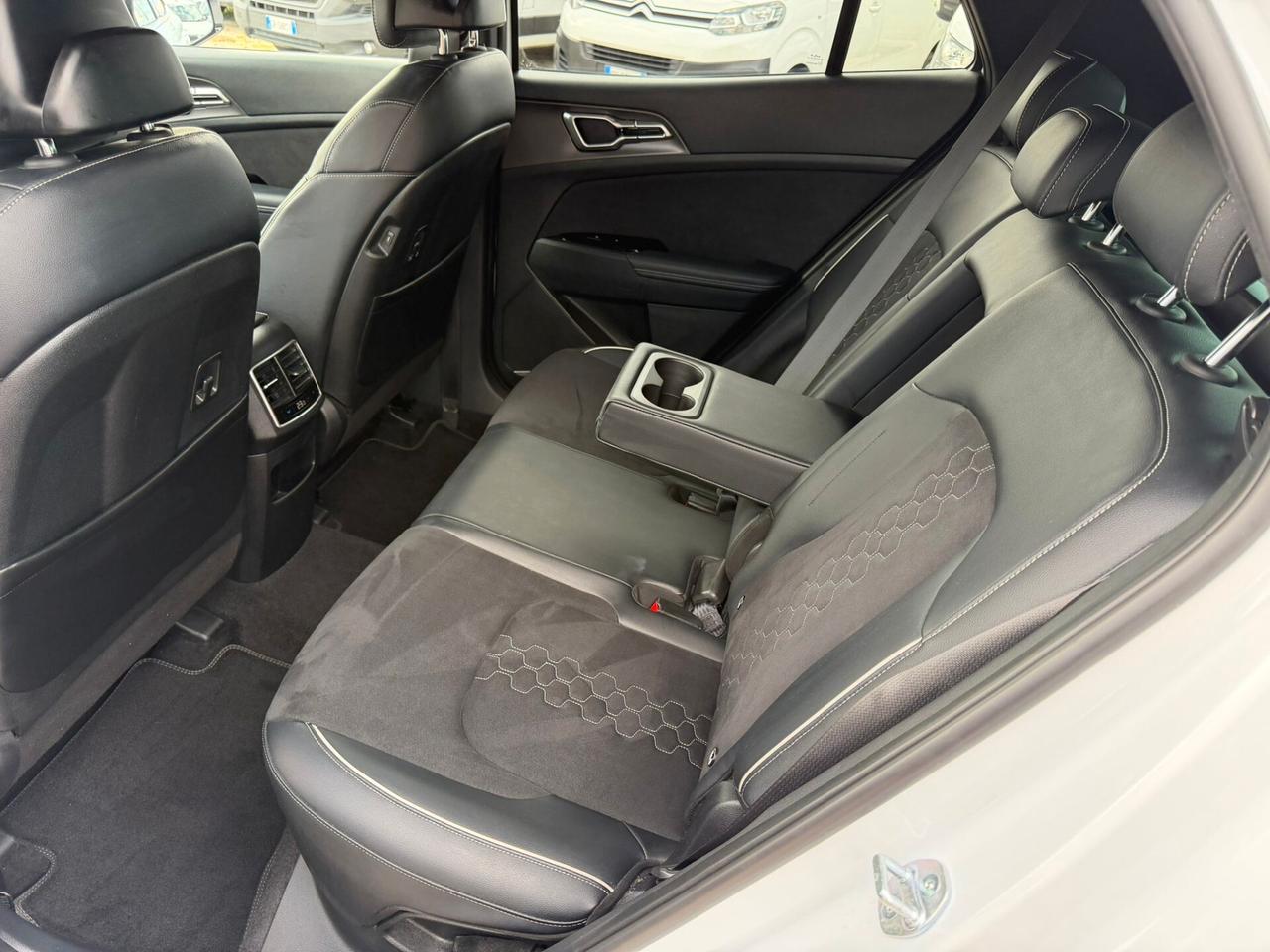 Kia Sportage 1.6 CRDi MHEV DCT GT-line