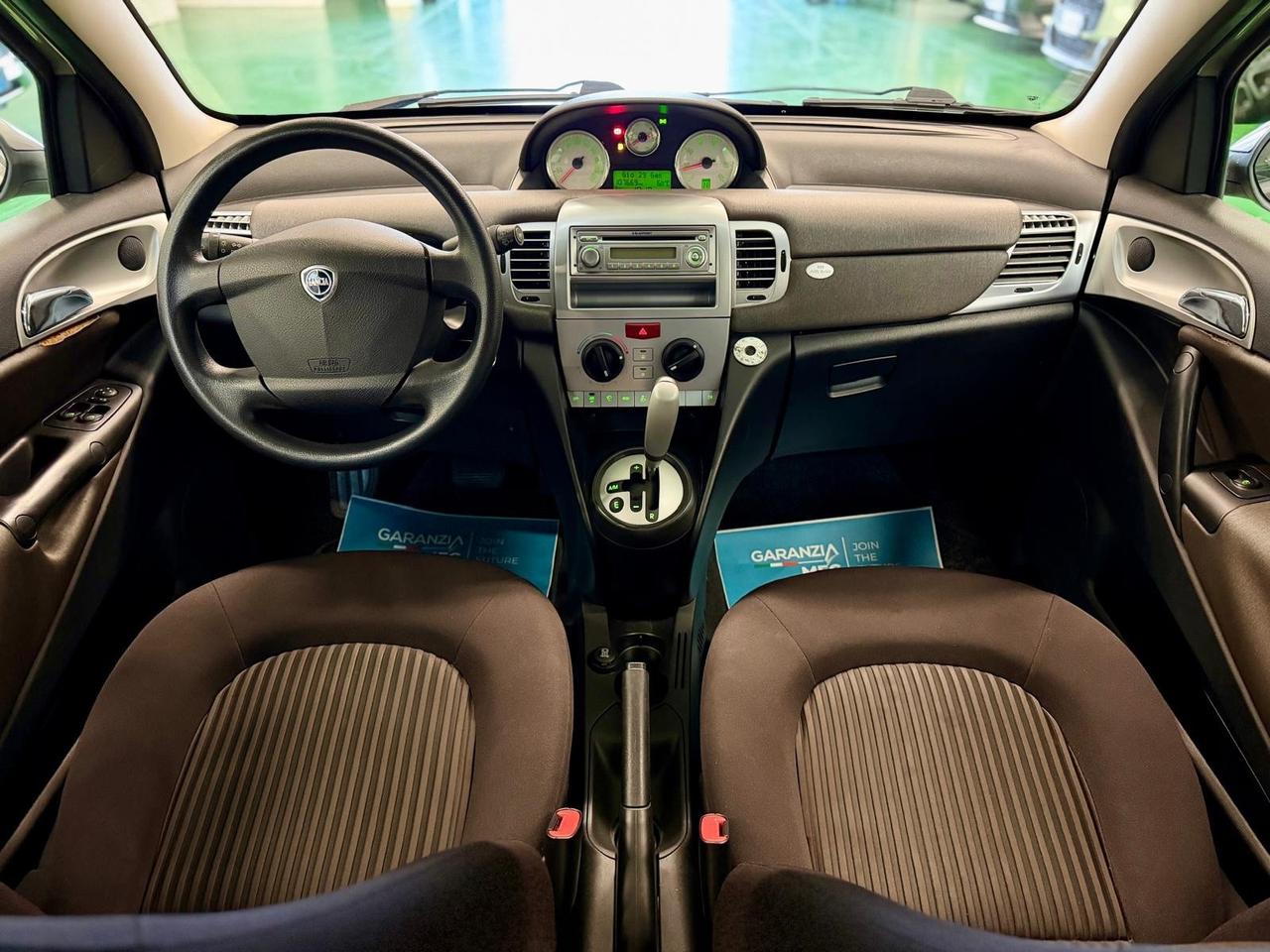 Lancia Ypsilon 1.4 benz. 16V Sport MomoDesign Automatico