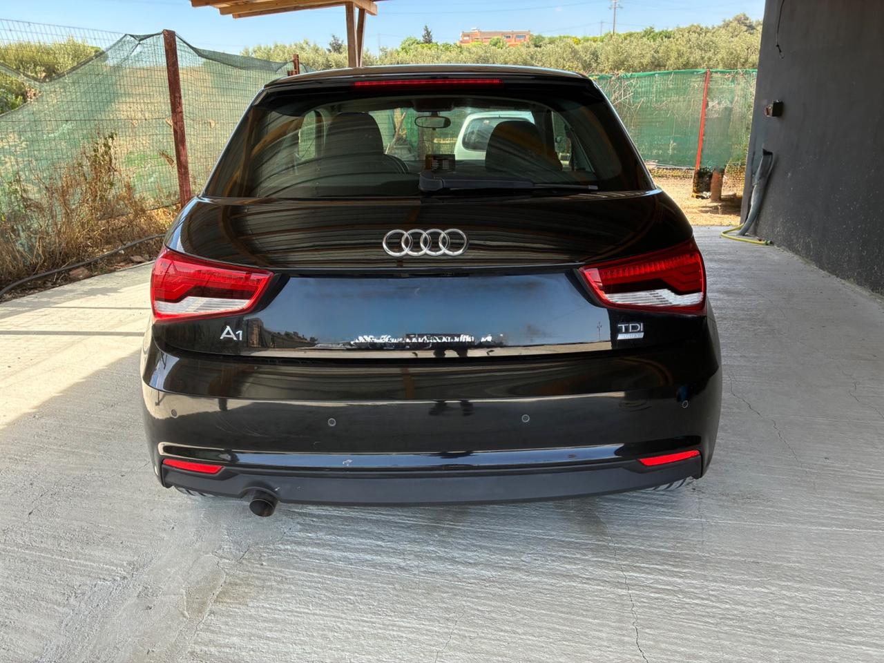 Audi A1 1.4 TDI S tronic Metal plus