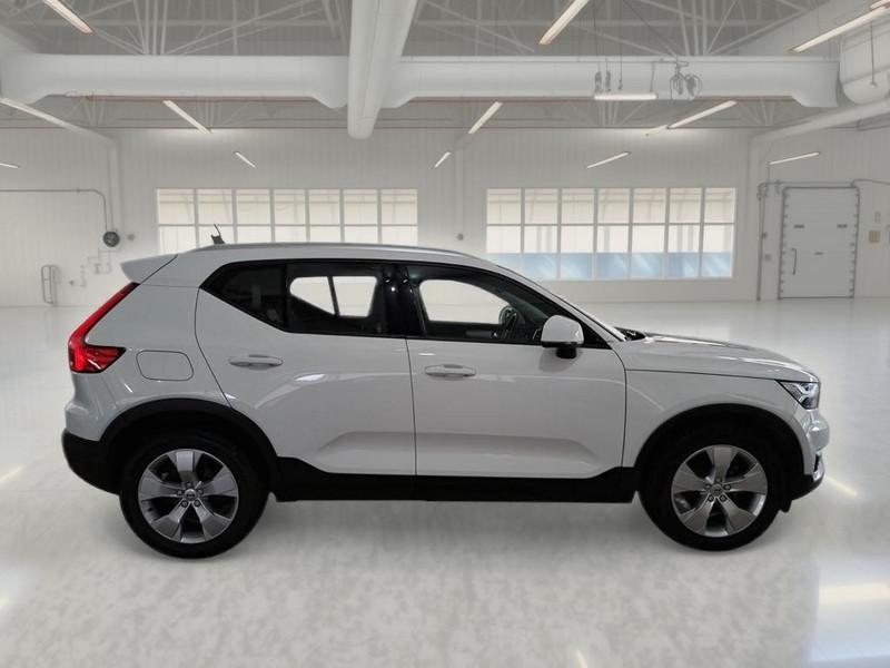 VOLVO XC40 D3 Geartronic Momentum Pro