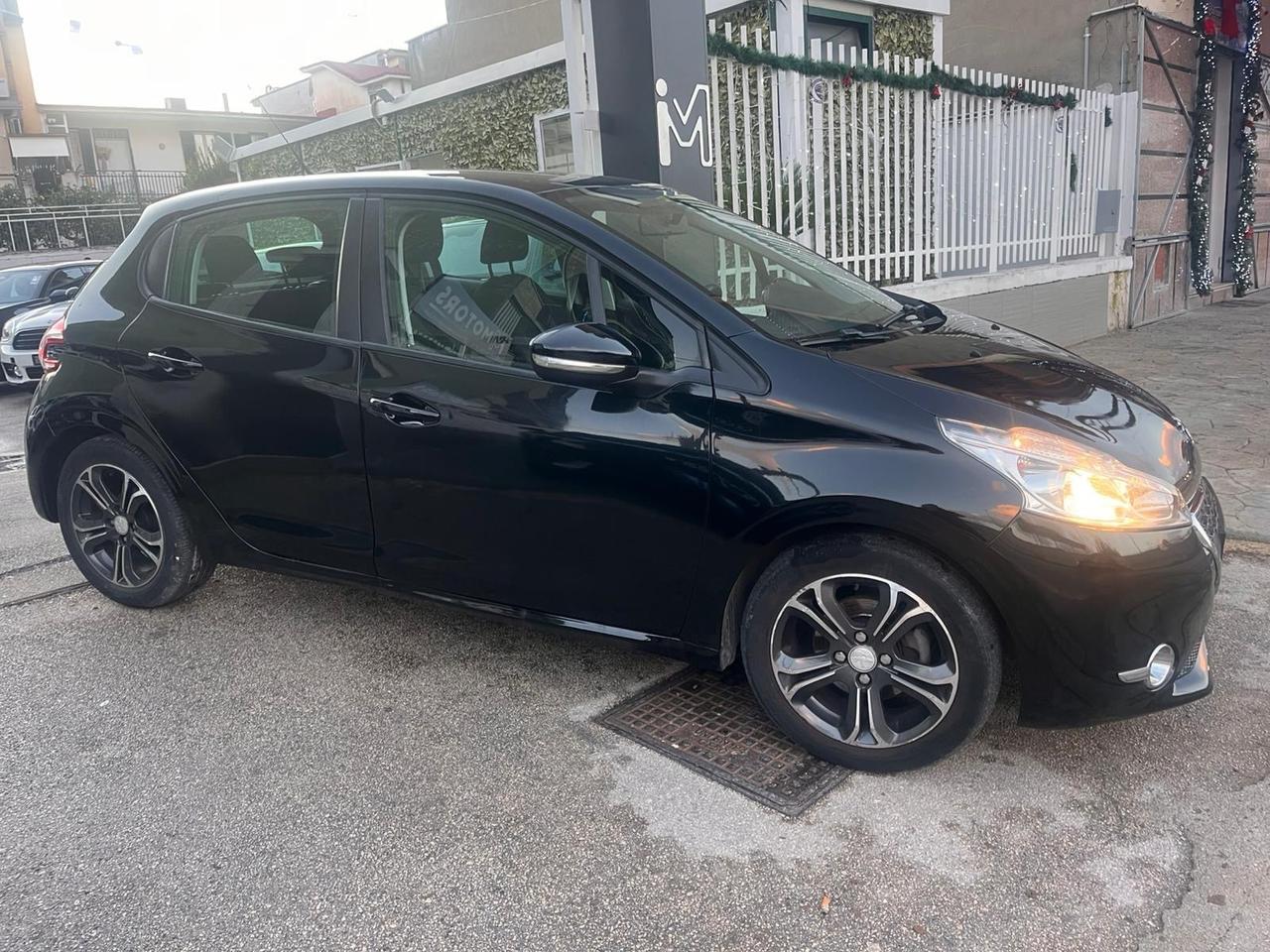 Peugeot 208 1.4 HDi 68 CV 5 porte Business