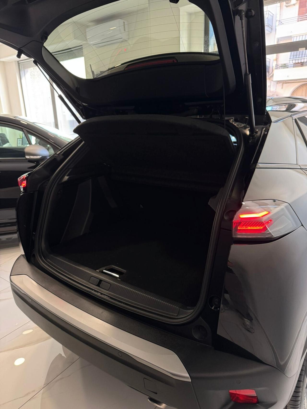 Peugeot 2008 BlueHDi 130 S&S EAT8 MOLTO BELLA