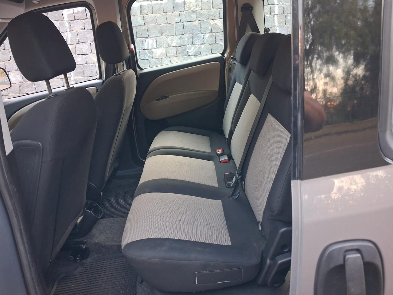 Opel Combo 1.6 CDTi 105CV Cosmo
