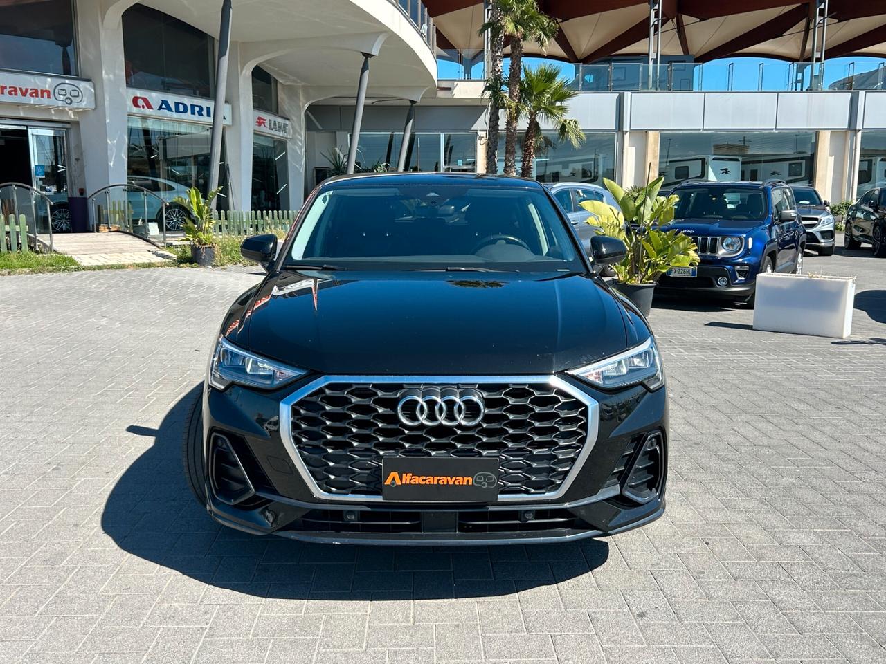 Audi Q3 Sportback 35 2.0 tdi s-tronic