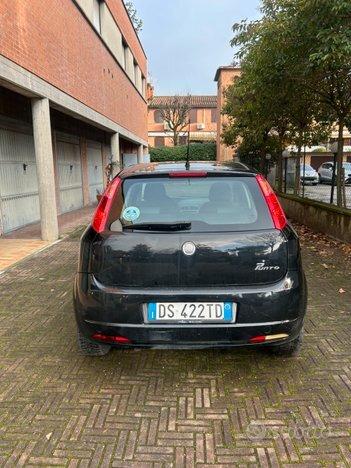 Fiat grande punto metano 1.4 cc pari al nuovo 0 km