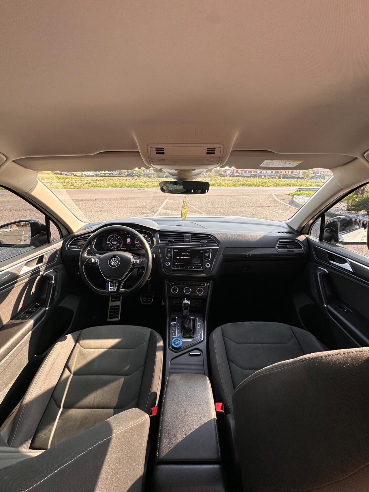 Volkswagen Tiguan 2.0 TDI SCR DSG 4MOTION Executive BMT