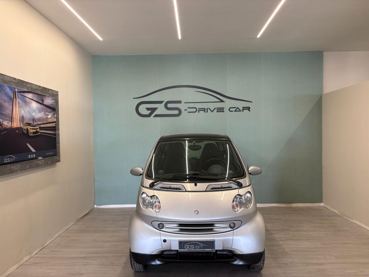Smart fortwo 700cc 69cv Automatica