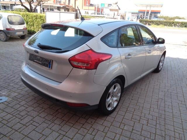 Ford Focus 1.6 120 CV GPL Plus NESSUN VINCOLO DI FINANZIAMENTO