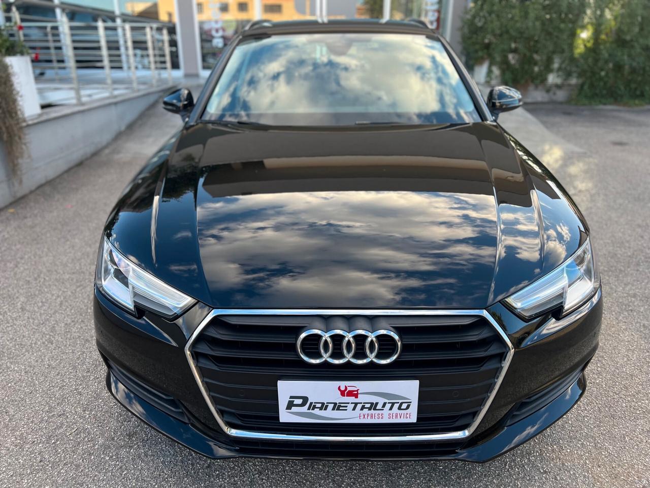 Audi A4 Avant 35 2.0 tdi 150cv Business s-tronic NAVI/LED