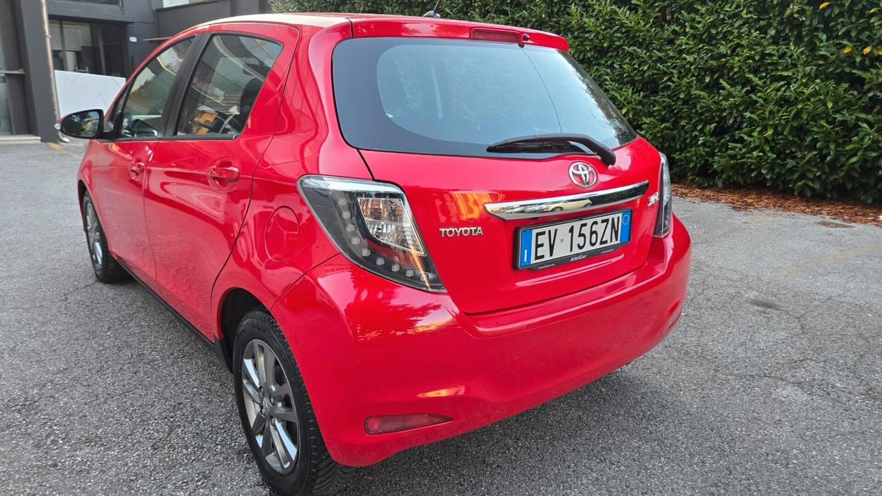 Toyota Yaris 1.0 5 porte Lounge