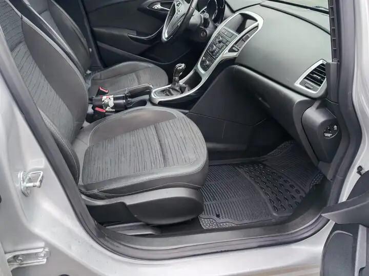 Opel Astra 1.4 Turbo 140CV 5 porte Cosmo