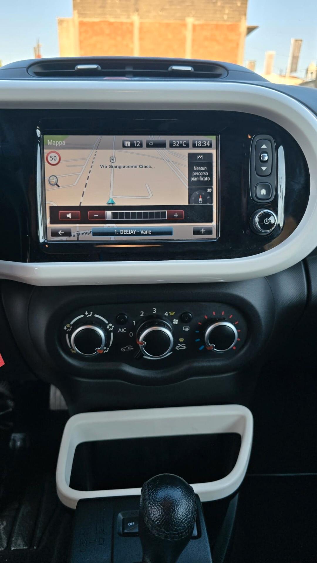 Renault Twingo SCe EDC La Parisienne