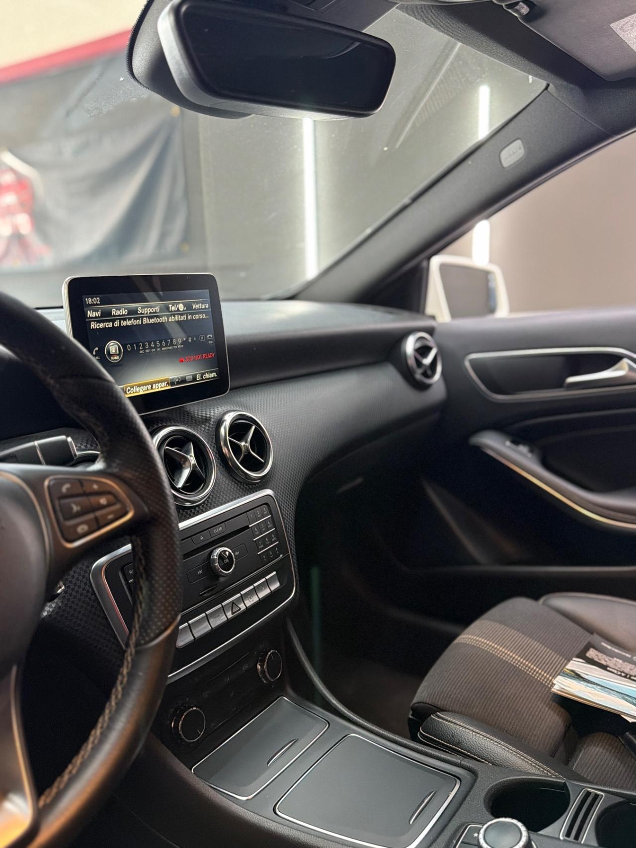 Mercedes-benz A 180 d Premium