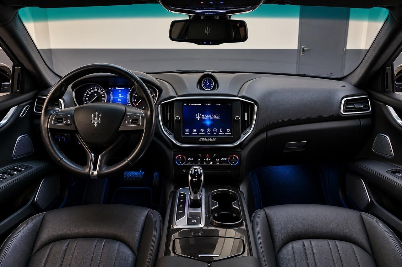 Maserati Ghibli V6 330cv