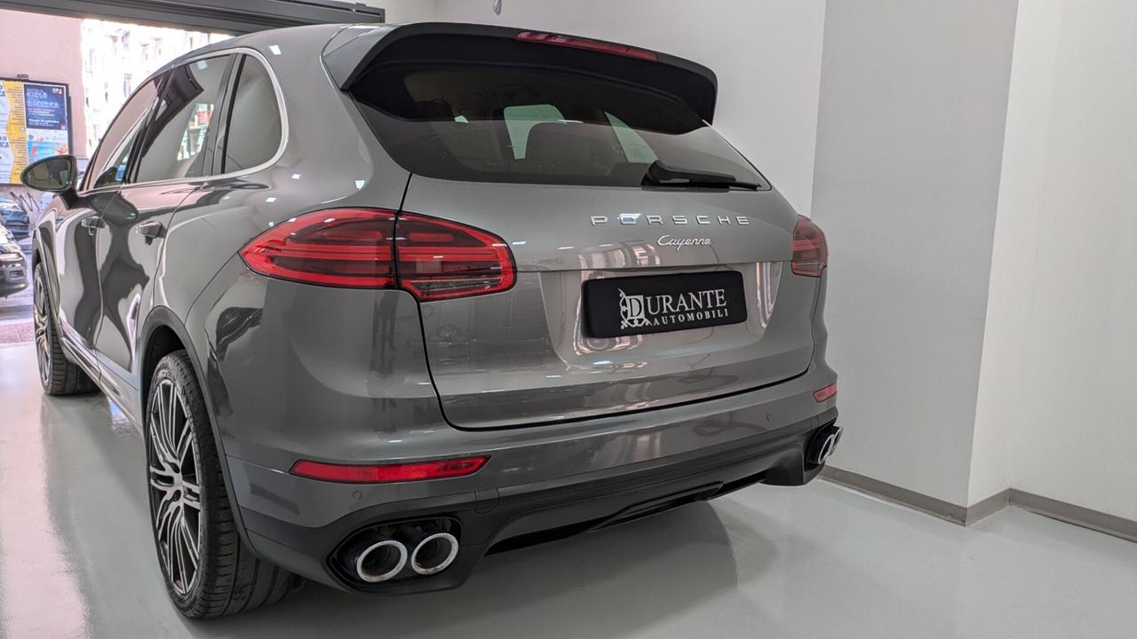 Porsche Cayenne 3.0 Diesel solo 139.000km