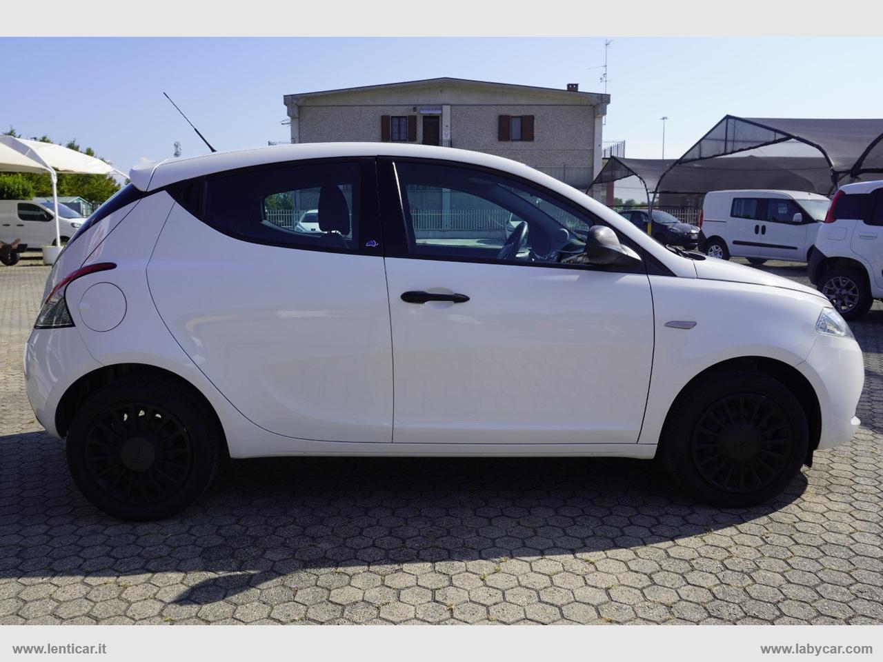 LANCIA Ypsilon 1.2 69CV 5p.ti Elefantino Blu Adatta a Neopatentati