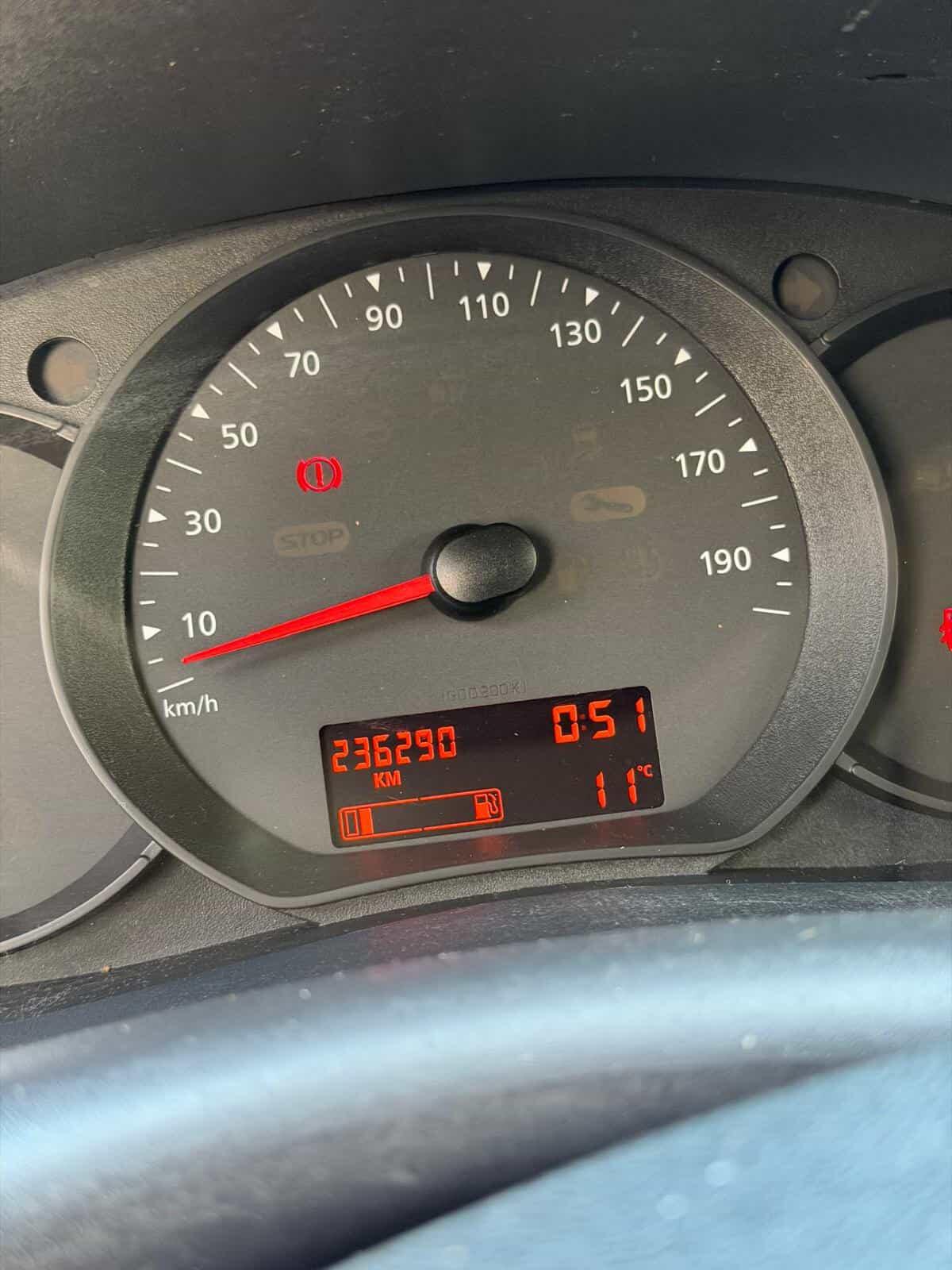 0463 FURGONE RENAULT KANGOO 2014