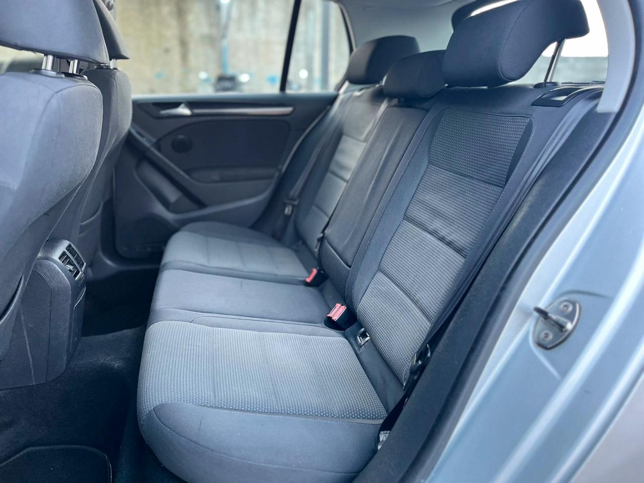 Volkswagen Golf 1.6 TDI Highline