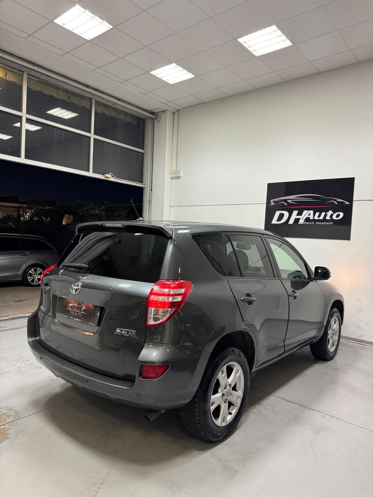 Toyota RAV 4 RAV4 2.2 D-4D 150 CV DPF Exclusive
