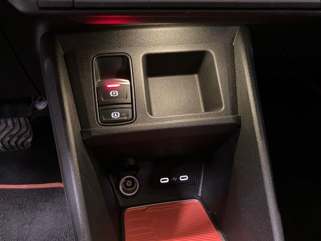 RENAULT D Renault 5 E-Tech Electric Comfort Range Rolan Gar