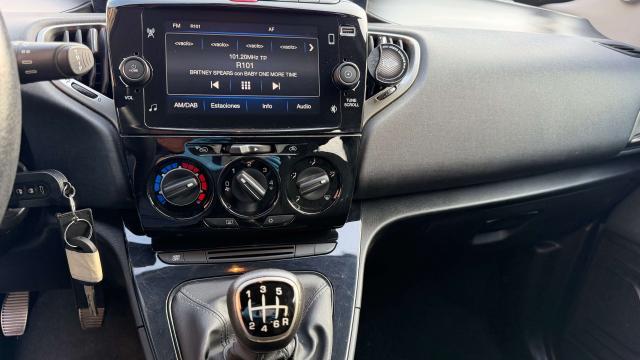 Lancia Ypsilon Ypsilon III 2021 1.0 firefly hybrid Silver s