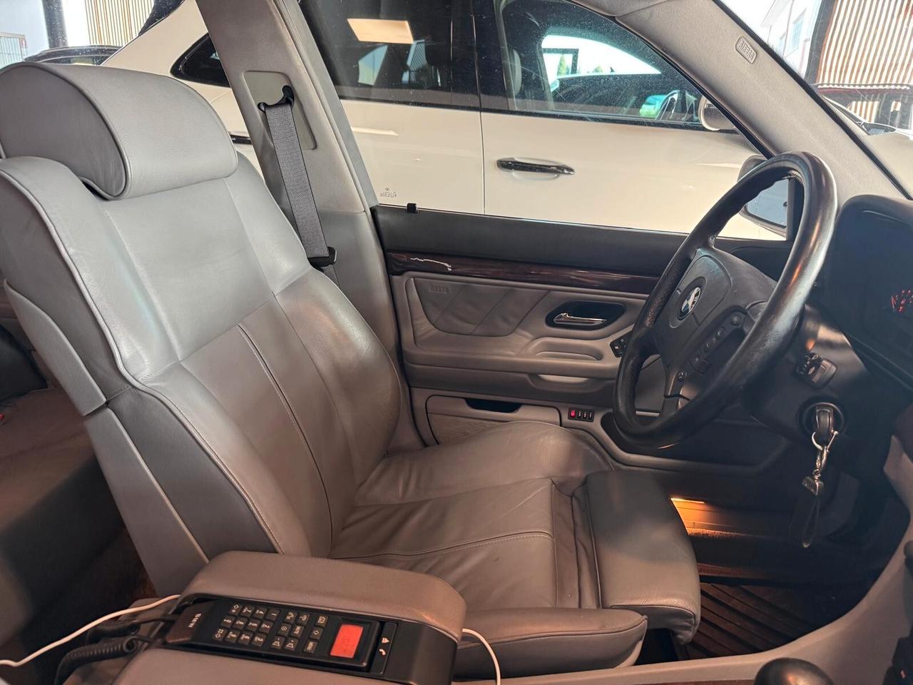 Bmw 740 740i 4.4 LUSSO