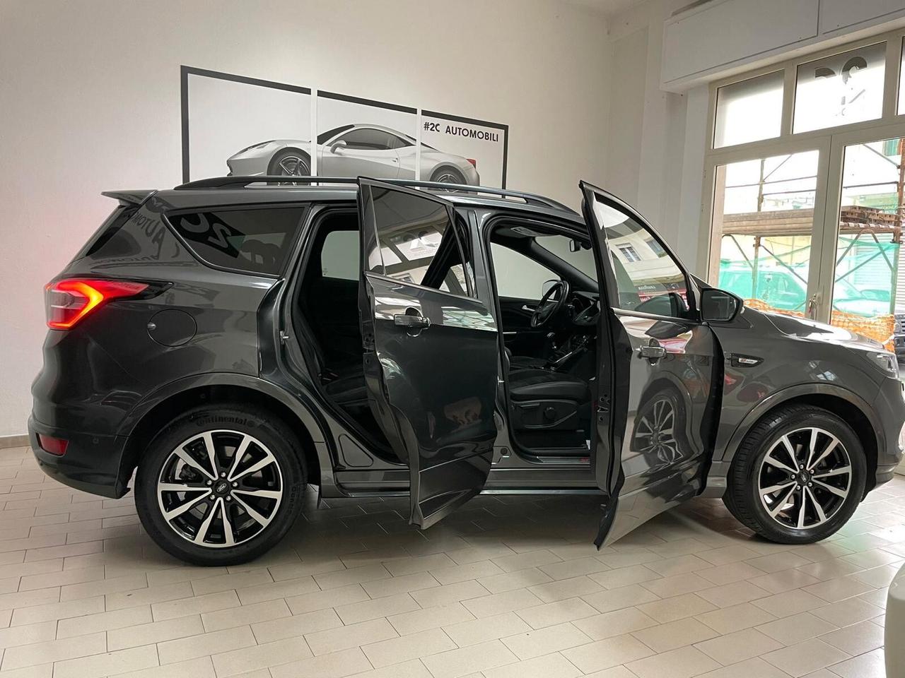 Ford Kuga ST-Line / 1.5 TDCI 120 CV /2019/