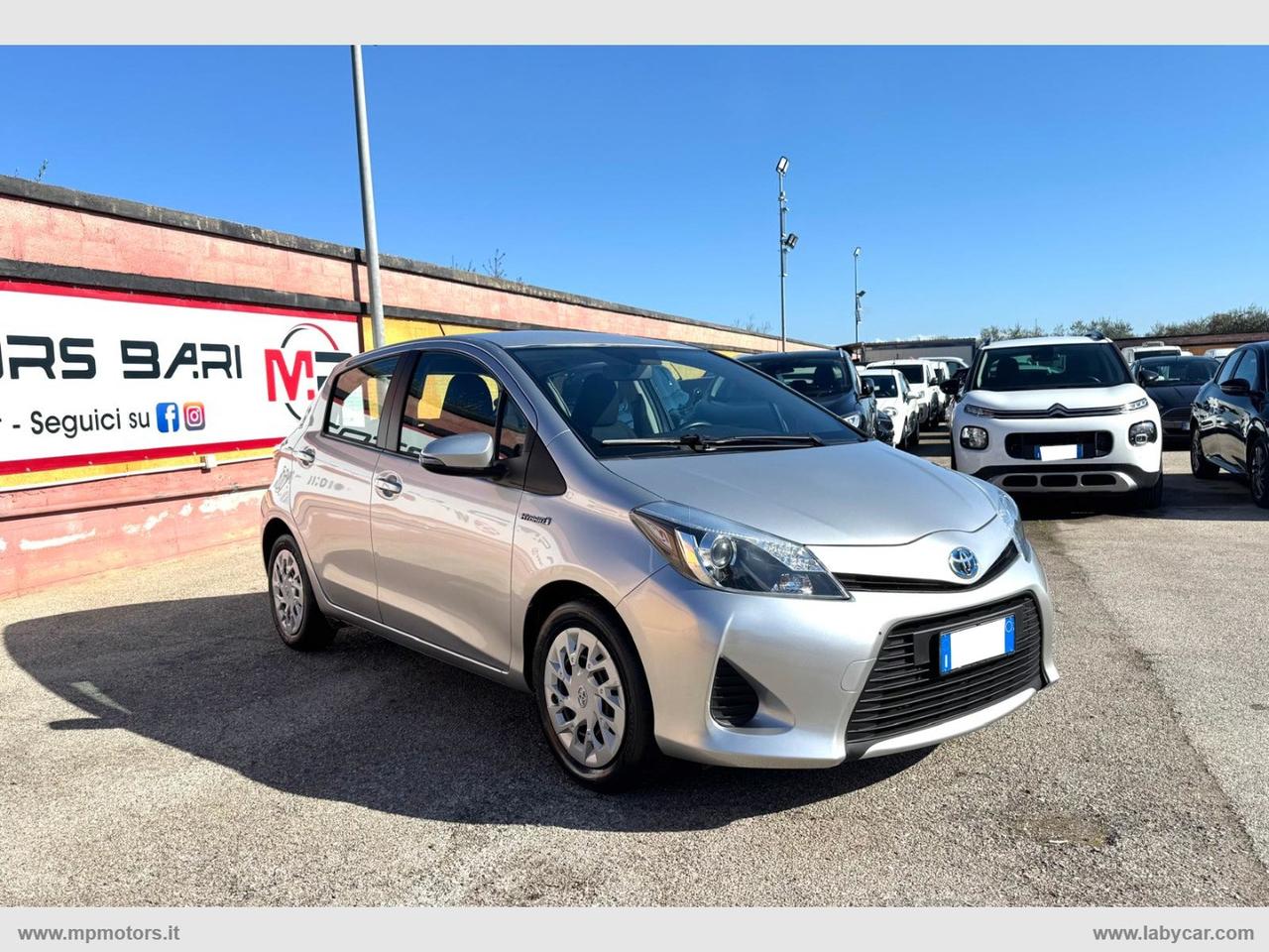 TOYOTA YARIS LOUNGE HYBRID 1.5 75CV