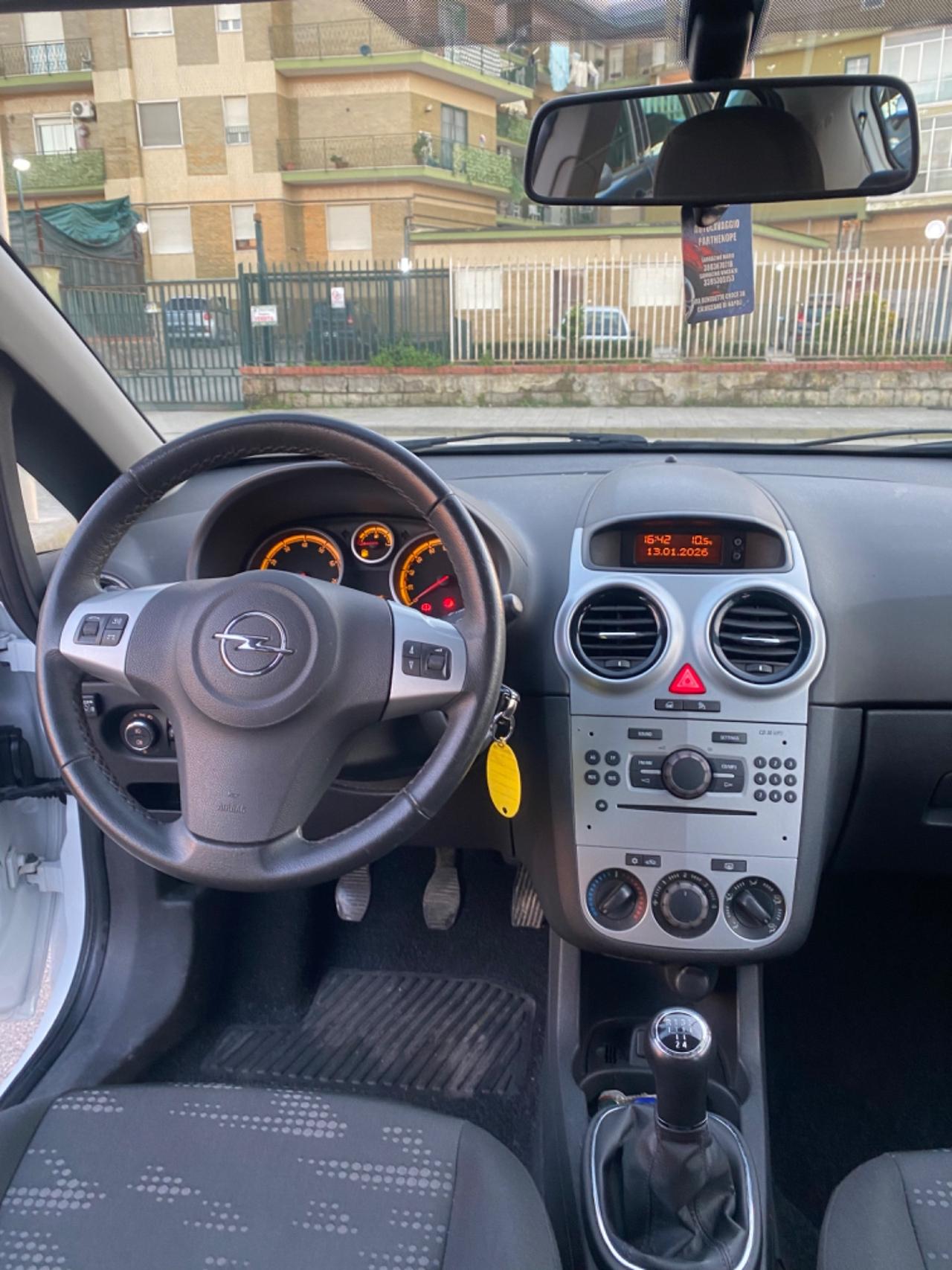 Opel Corsa 1.2 GPL Fine 2011 TAGLIANDATA