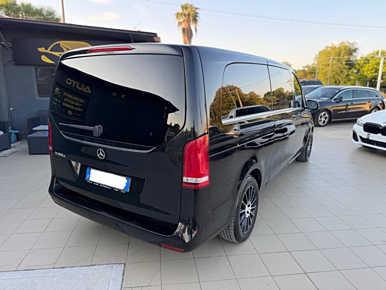 Mercedes-benz V 250 d Automatic Premium Extralong